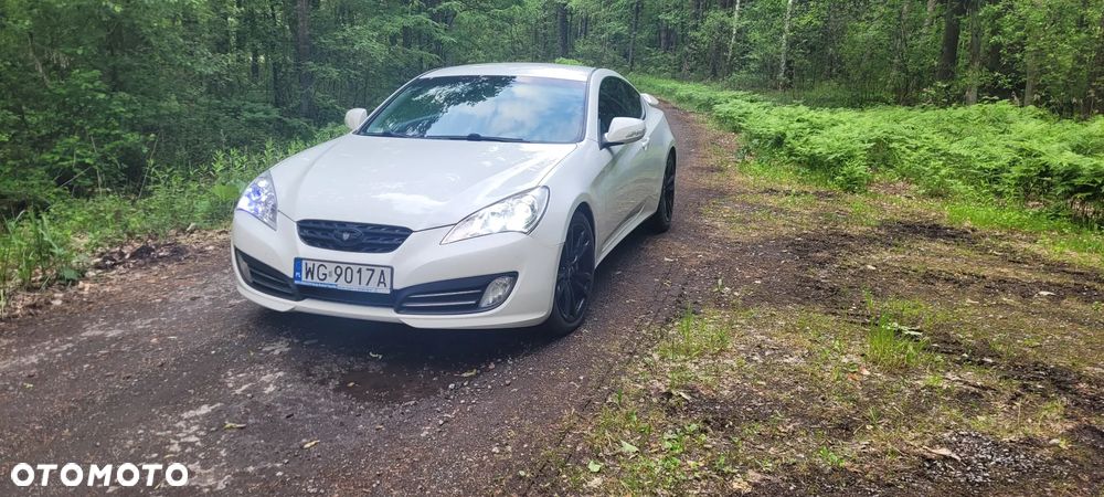 Hyundai Genesis Coupe 2.0 TCI Premium - 2