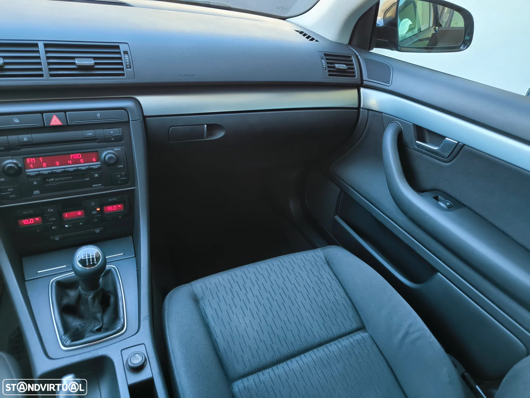 Audi A4 2.0 TDI Advance - 34