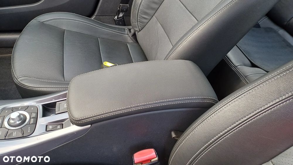 Renault Laguna 2.0 DCi FAP Initiale - 18