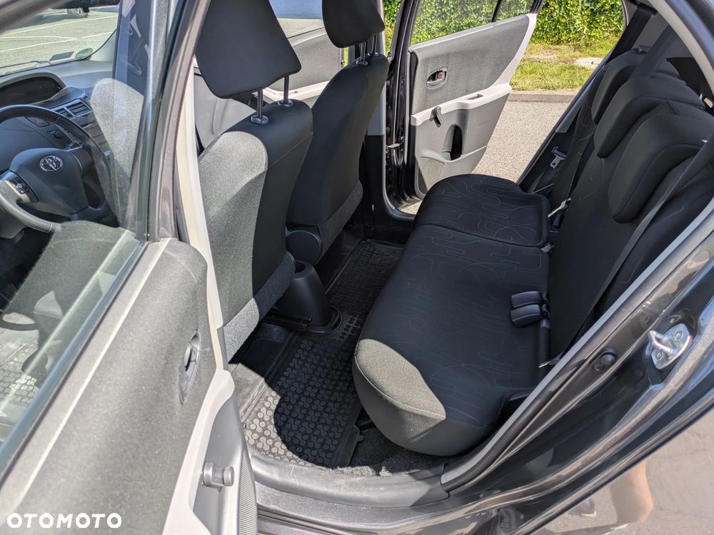 Toyota Yaris 1.33 Luna - 22