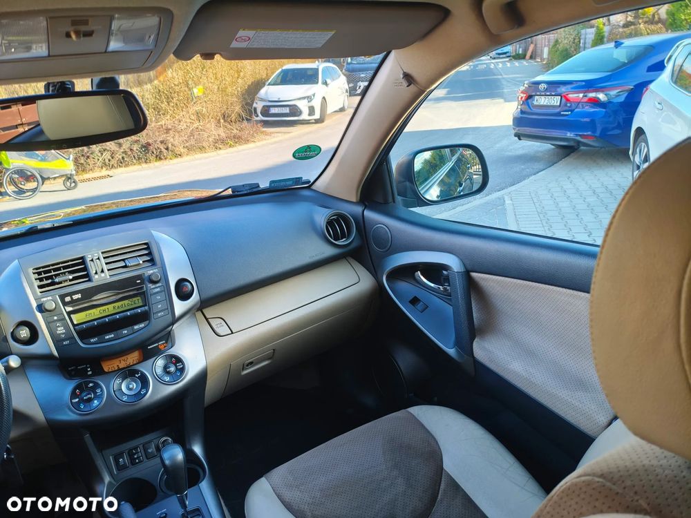 Toyota RAV4 - 36