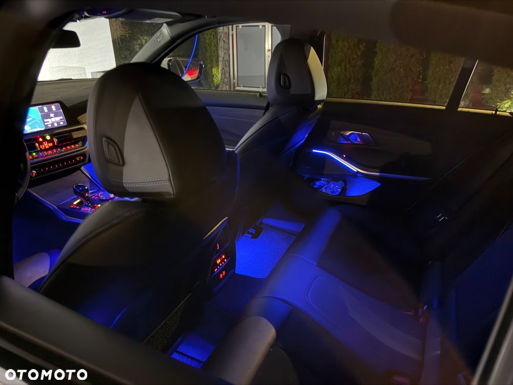 BMW Seria 3 320d Edition M Sport Shadow - 20