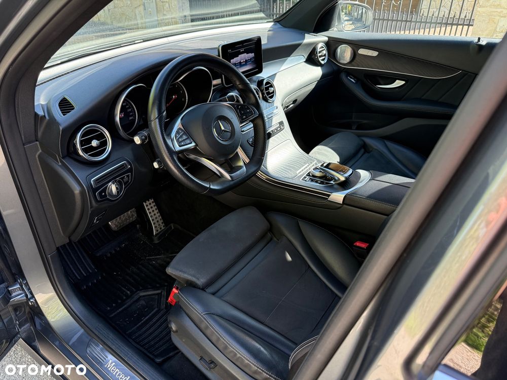 Mercedes-Benz GLC 220 d 4Matic 9G-TRONIC AMG Line - 17