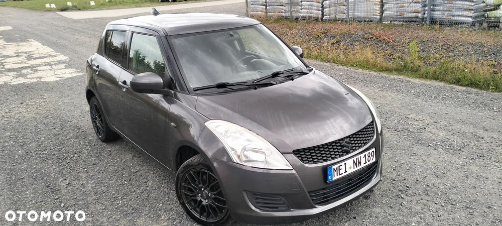 Suzuki Swift - 1