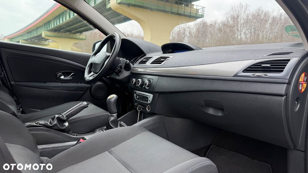 Renault Megane 1.6 16V 100 J'taime - 17