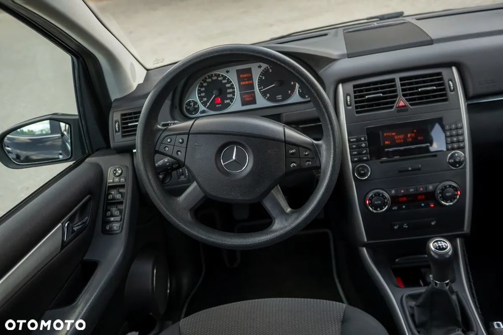 Mercedes-Benz Klasa B 170 Special Edition - 28