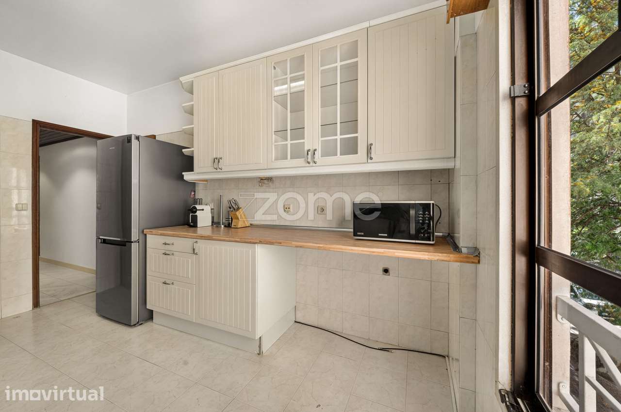 Apartamento T2 c/2 varandas a 3mins da estação das Mercês - Grande imagem: 2/22