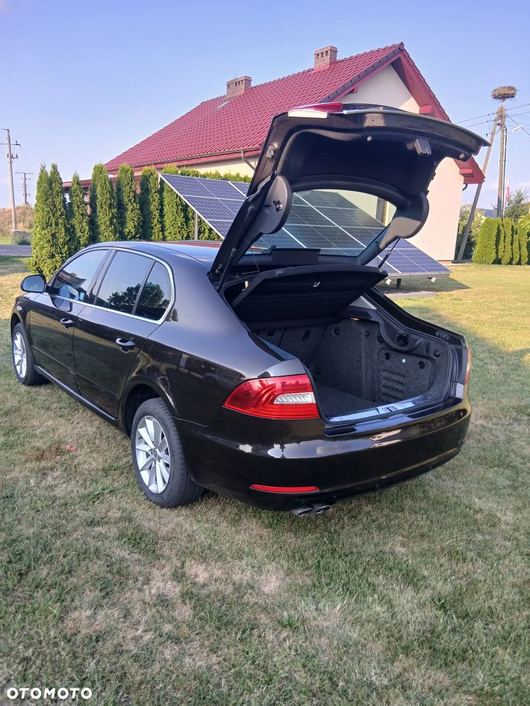 Skoda Superb 2.0 TDI Ambition - 4