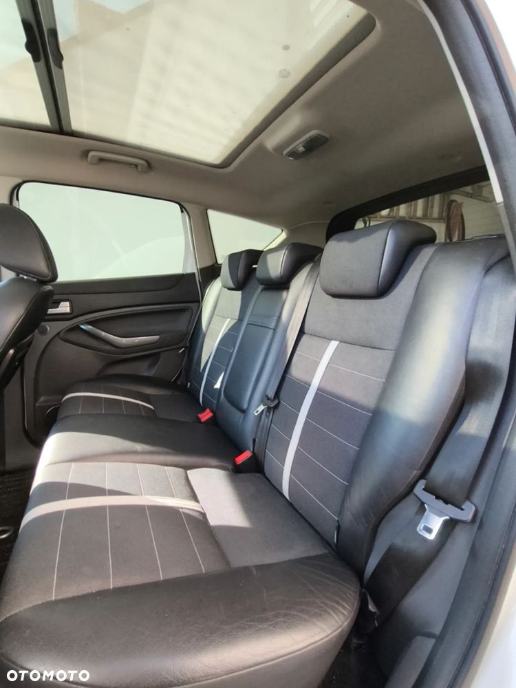 Ford Kuga 2.0 TDCi Titanium - 26