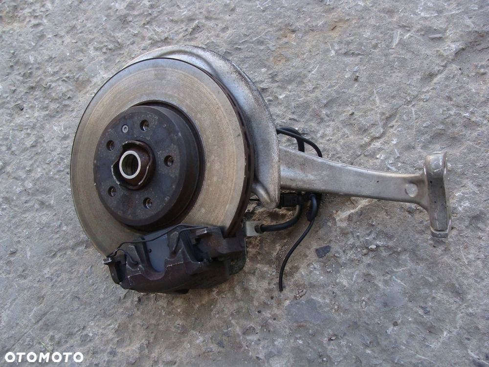 zwrotnica lewy przód audi a4 a5 b9 2.0 tdi 8w0407241f - 2