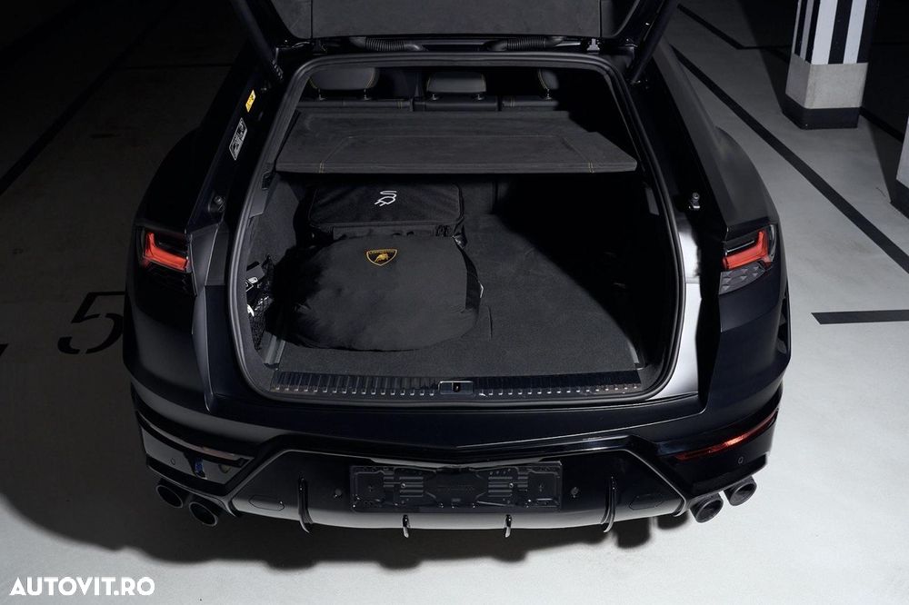 Lamborghini URUS - 8