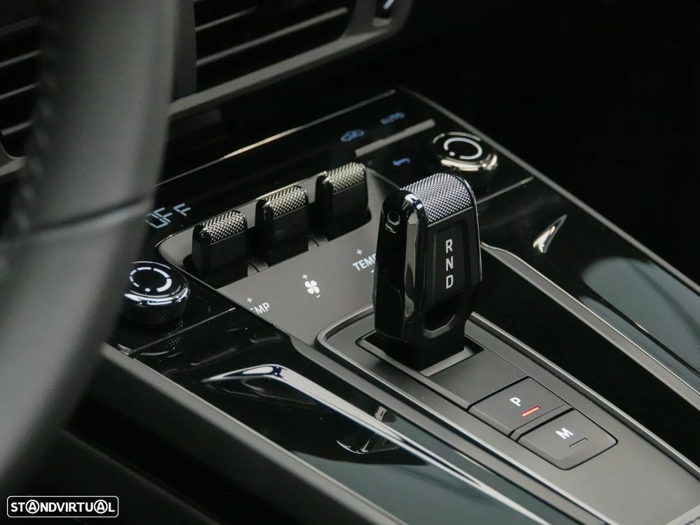 Porsche 911 (992) Carrera 4 GTS - 26