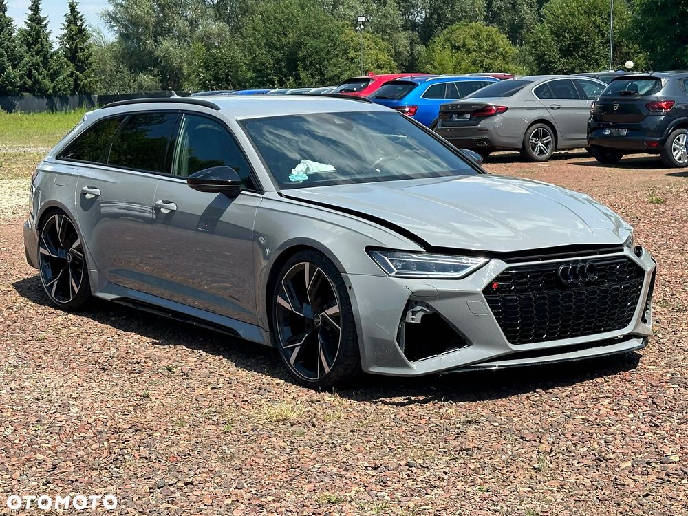 Audi RS6 Avant - 6