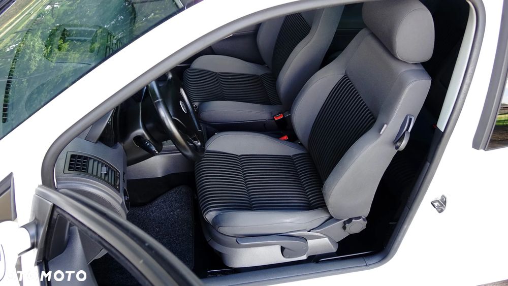 Volkswagen Polo 1.6 Sportline - 6