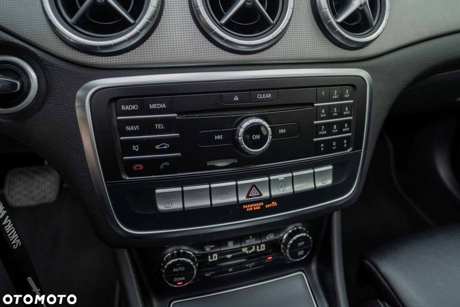 Mercedes-Benz CLA 250 4Matic 7G-DCT - 21