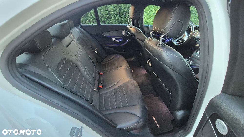 Mercedes-Benz Klasa C 220 d 9G-TRONIC - 29