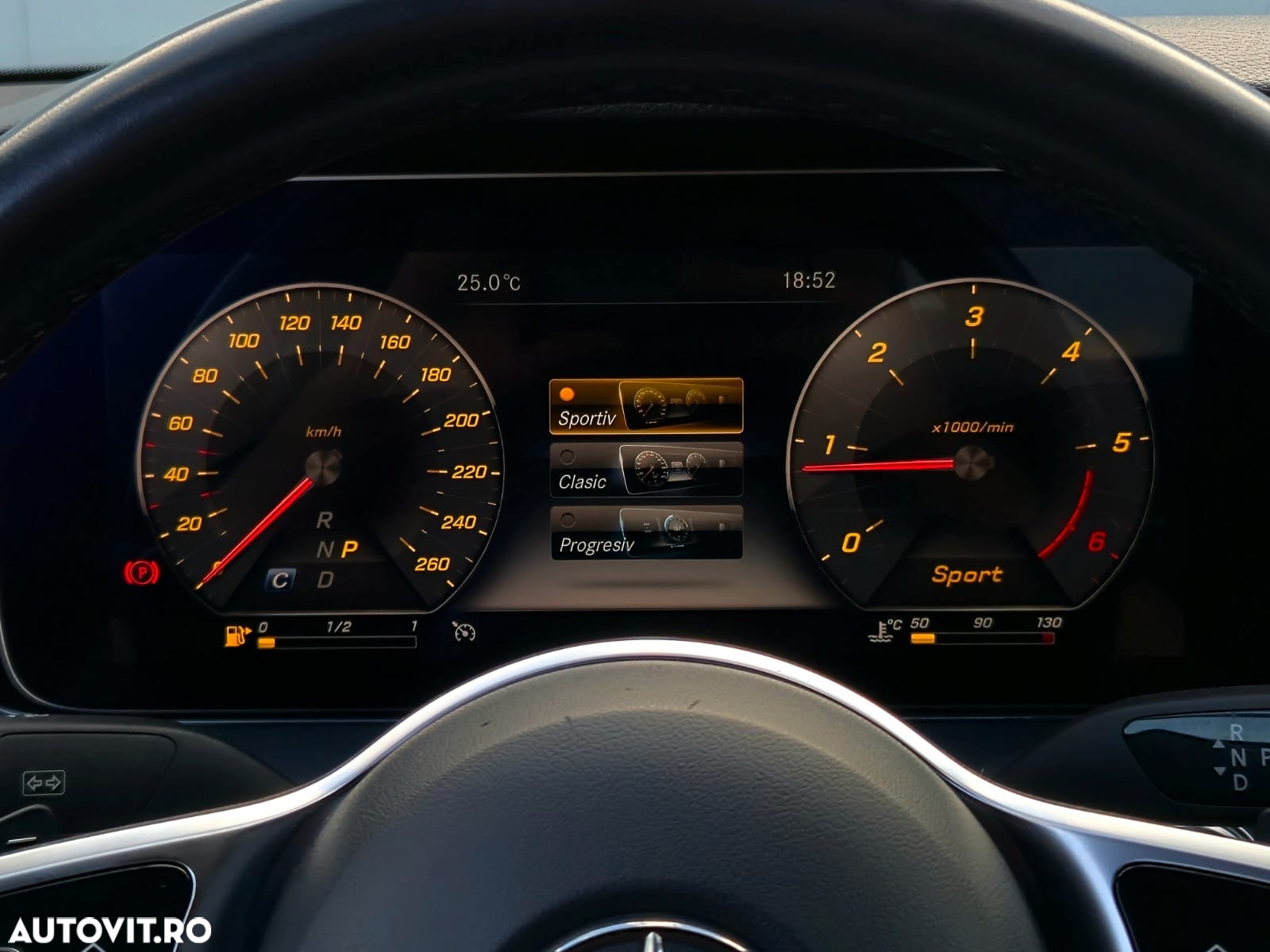 Mercedes-Benz E 220 d 9G-TRONIC Exclusive - 25