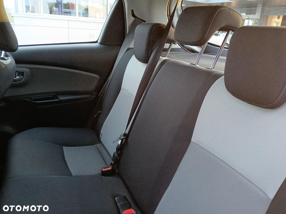 Toyota Yaris 1.5 Premium CVT - 14
