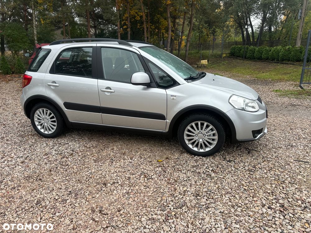 Suzuki SX4 1.6 GS / Premium - 9