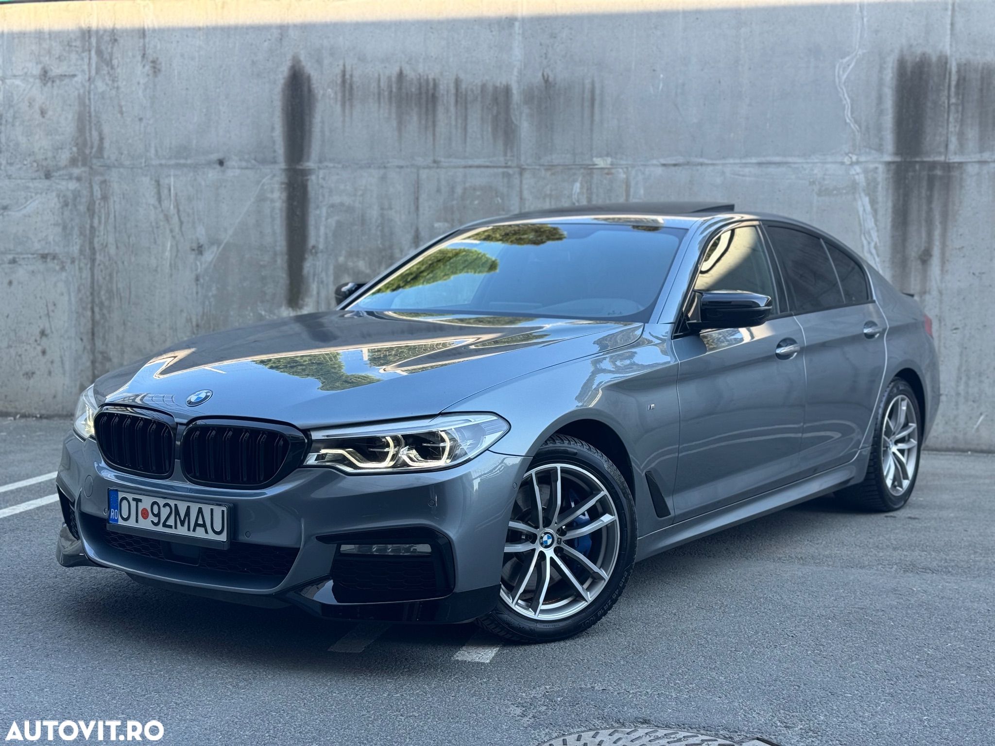 BMW Seria 5 530d xDrive Aut. - 1