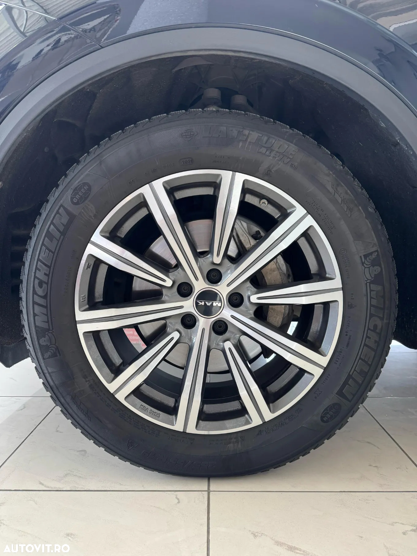 Volkswagen Touareg - 8