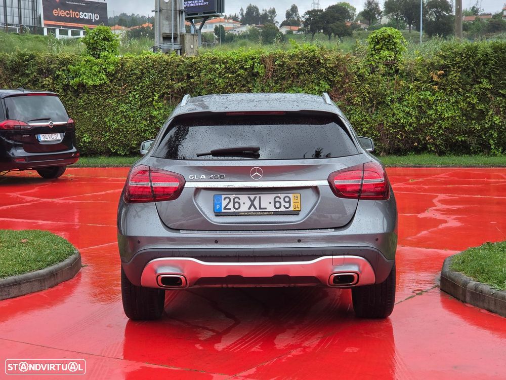 Mercedes-Benz GLA 200 Urban Aut. - 5