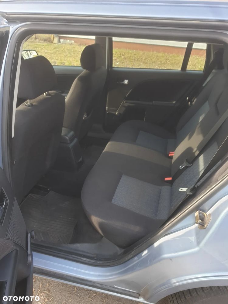Ford Mondeo 2.0 TDCI Ambiente - 9