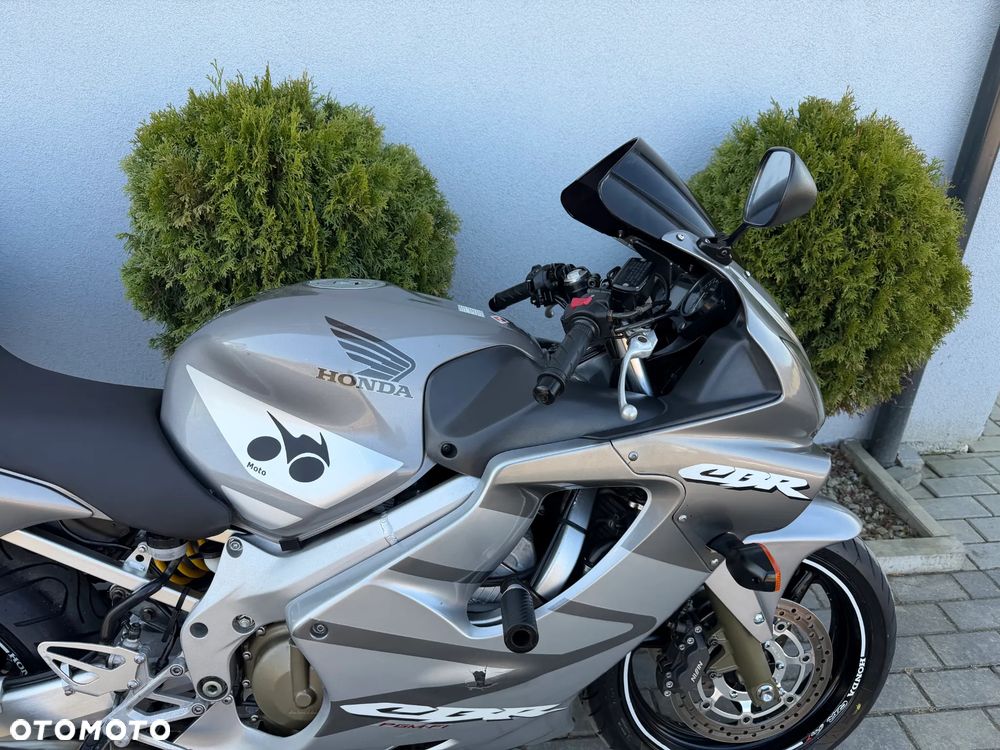 Honda CBR - 16
