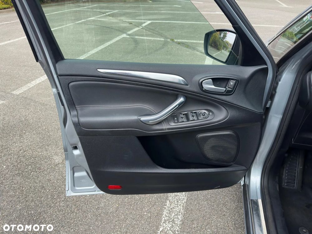 Ford S-Max 2.0 TDCi DPF Titanium - 16