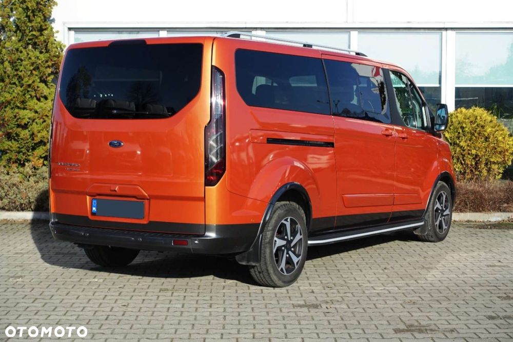 Ford Tourneo Custom - 5