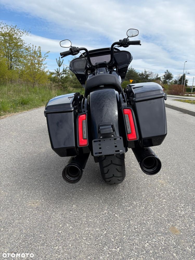 Harley-Davidson Touring Road Glide - 6