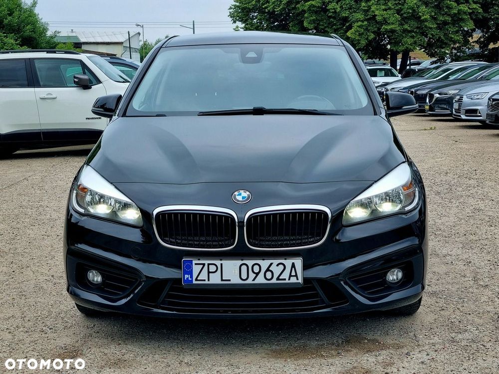 BMW Seria 2 220d Sport-Aut - 2