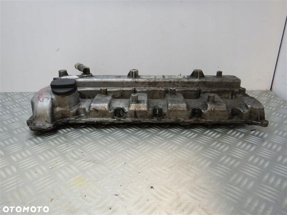 Pokrywa zaworów Ssang Yong Rodius 2004-2013 2,7 XDI - 4