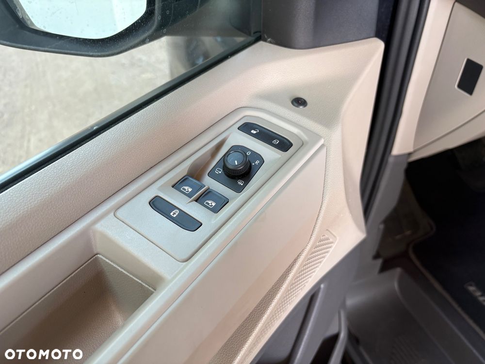 Volkswagen Multivan 2.0 TDI L1 DSG - 29