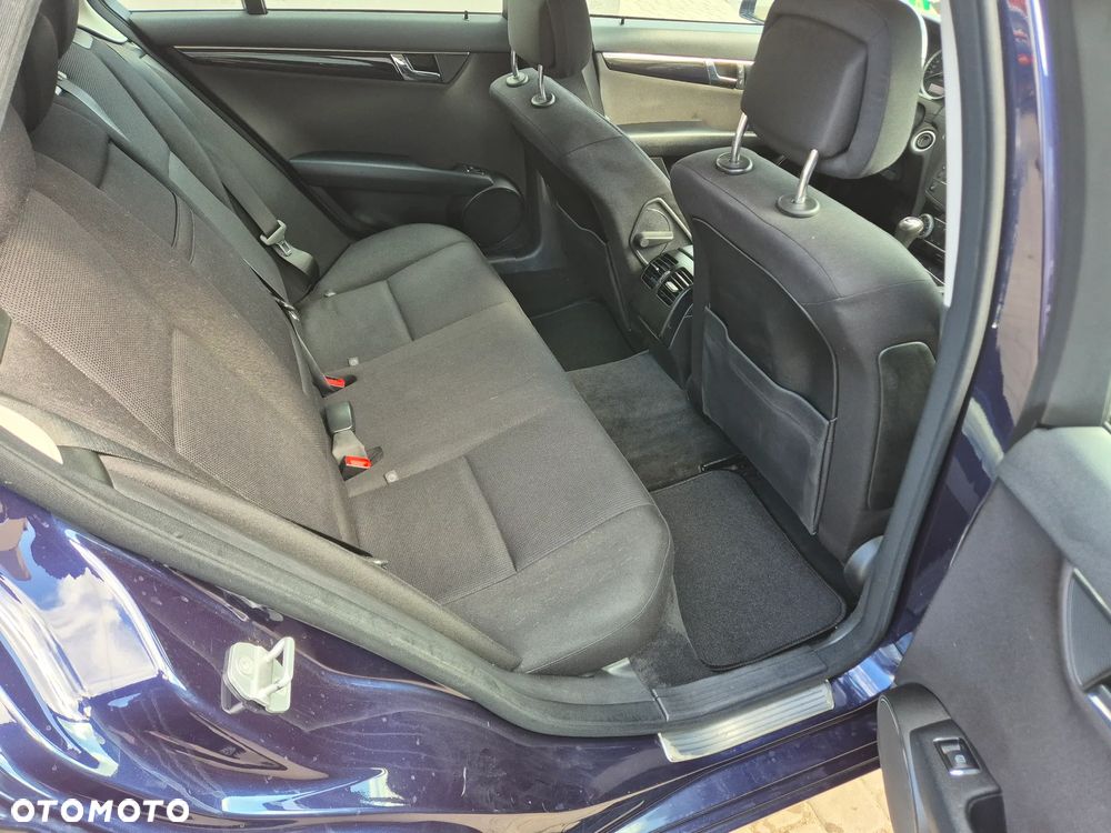 Mercedes-Benz Klasa C 200 CDI Classic - 13