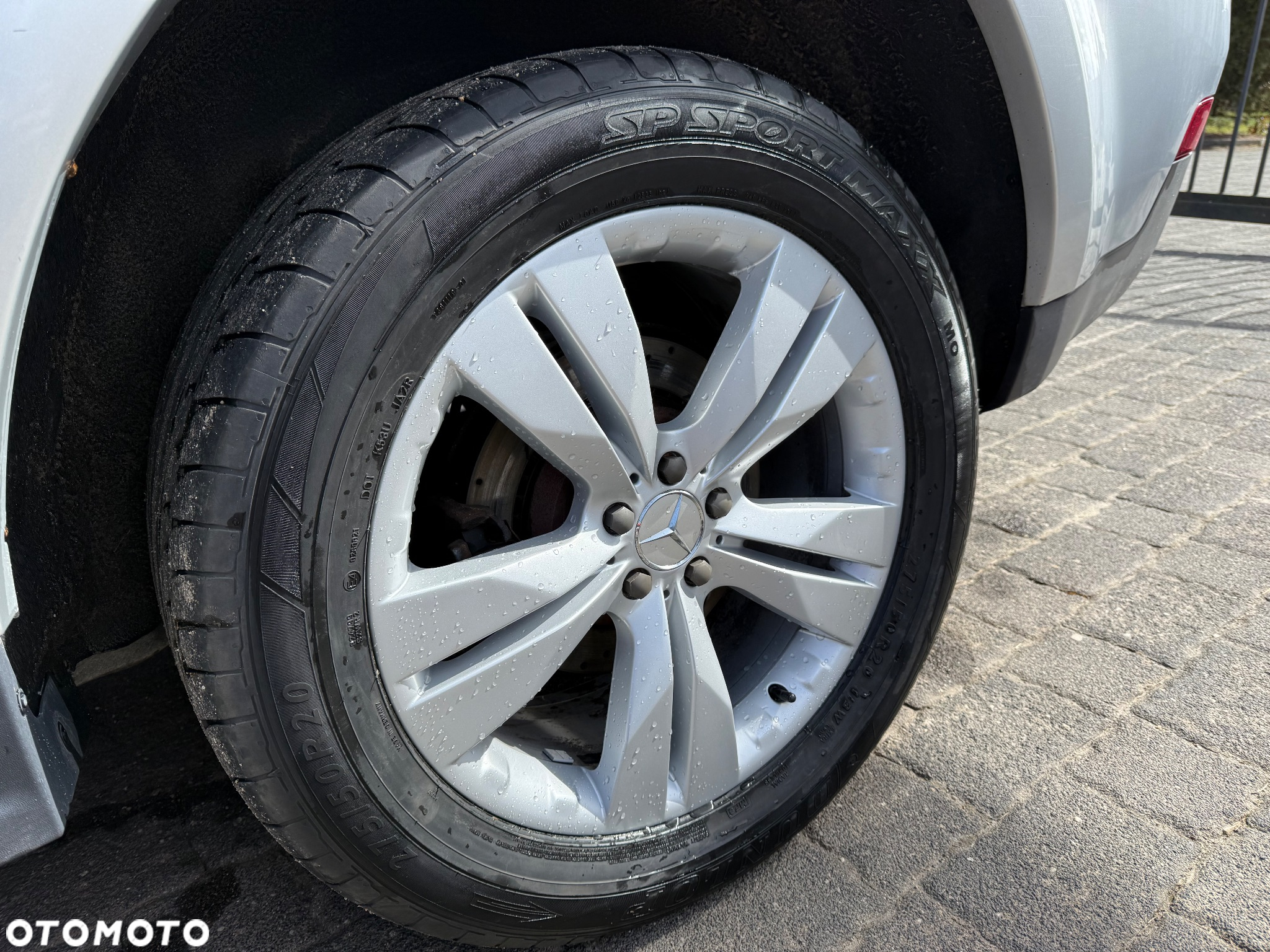 Mercedes-Benz GL 500 4Matic 7G-TRONIC Grand Edition - 9