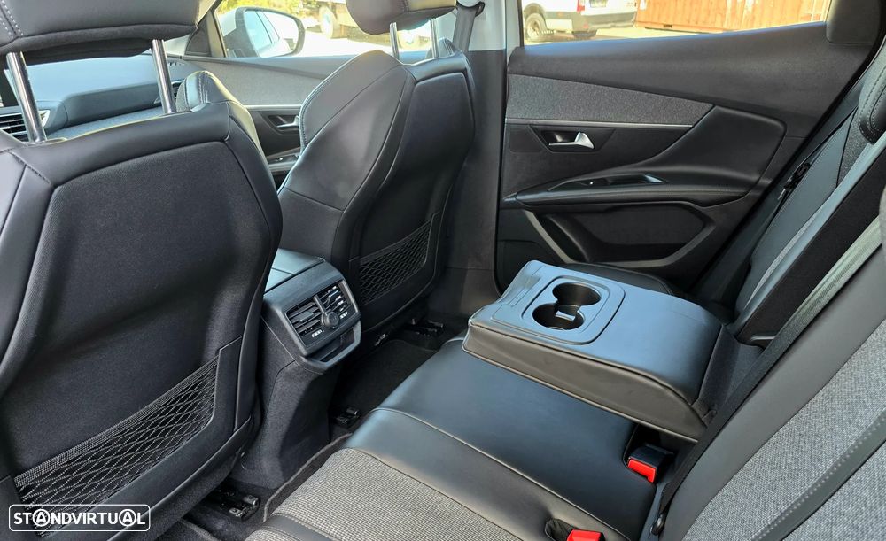 Peugeot 3008 PureTech 130 Stop & Start GPF Allure - 20