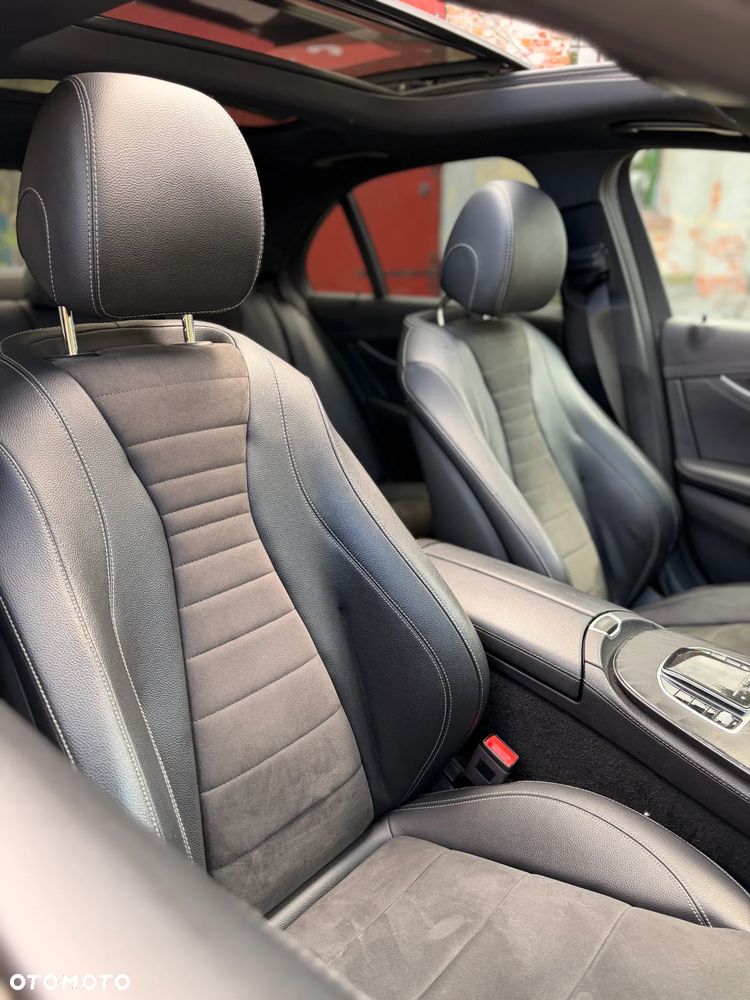 Mercedes-Benz Klasa E 220 d 9G-TRONIC - 28