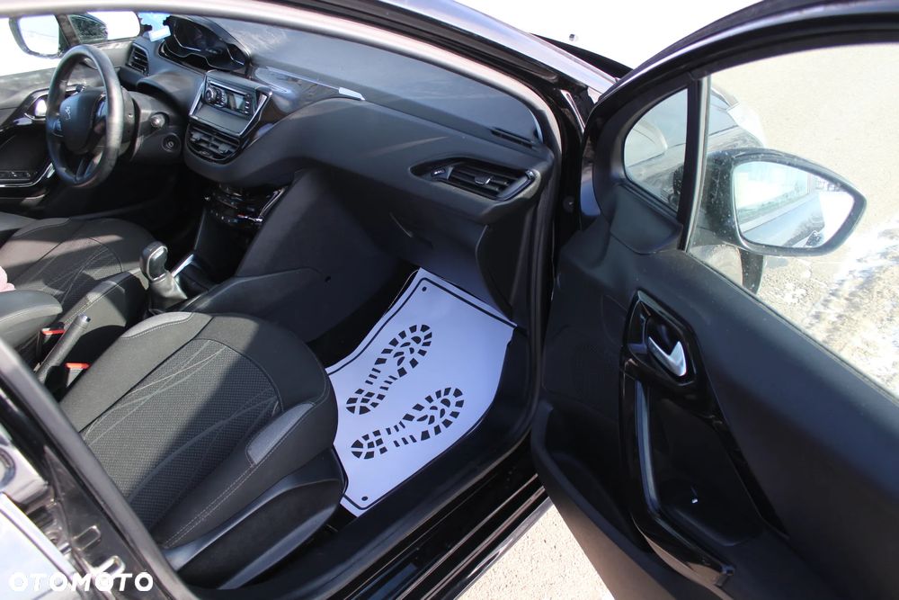 Peugeot 208 1.4 HDi Access - 11