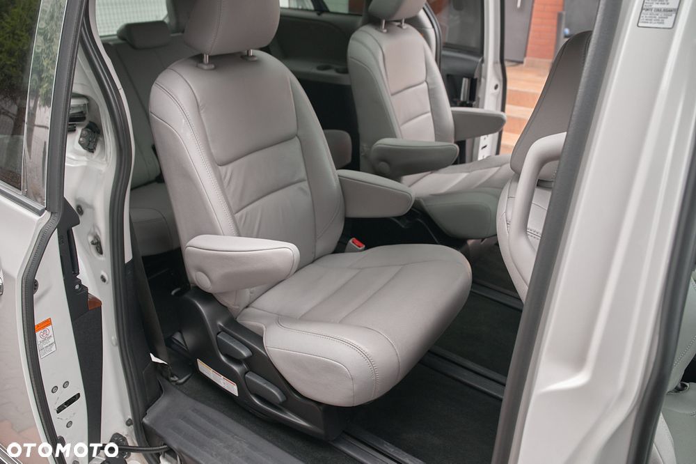 Toyota Sienna 3.5 V6 Limited AWD - 28