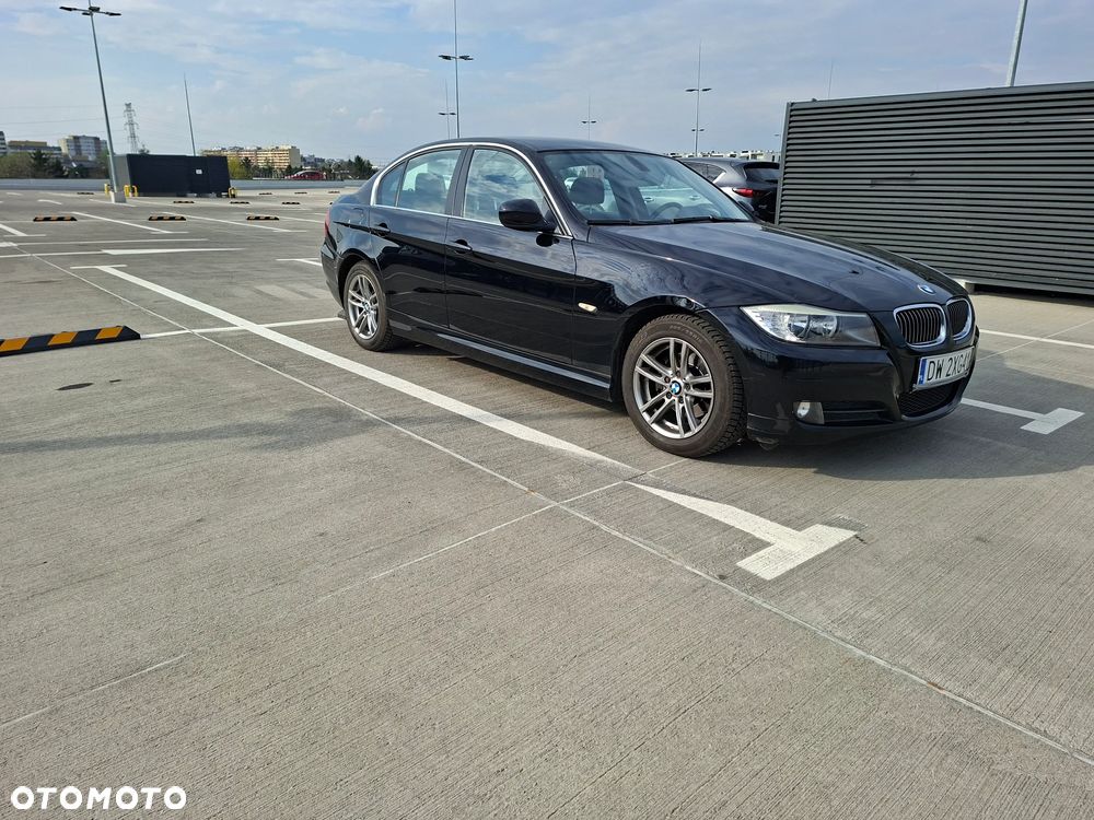BMW Seria 3 318i - 9