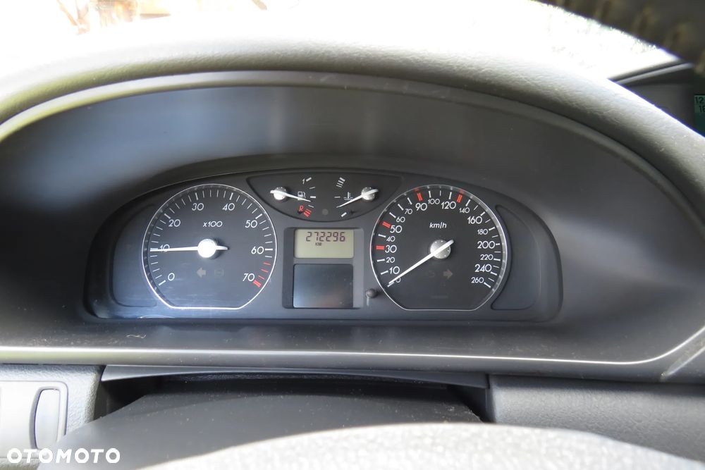 Renault Laguna Grandtour 1.8 Emotion - 9