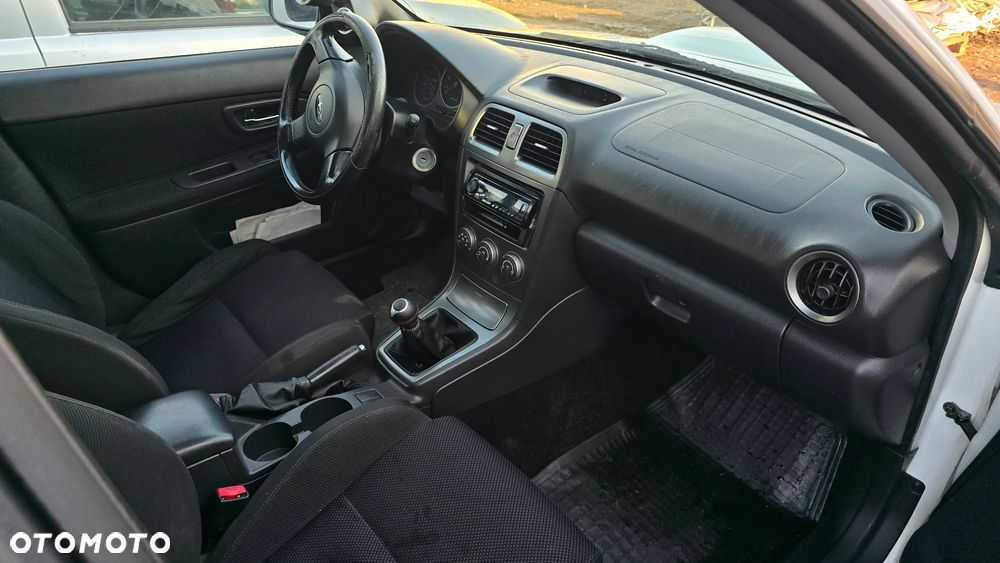 Subaru Impreza SW 2.0 WRX 4x4 - 16