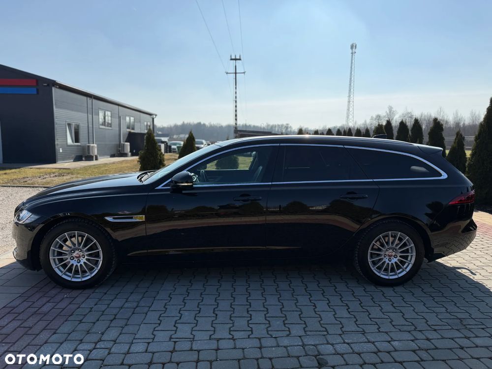 Jaguar XF 2.0 i4D Prestige - 11