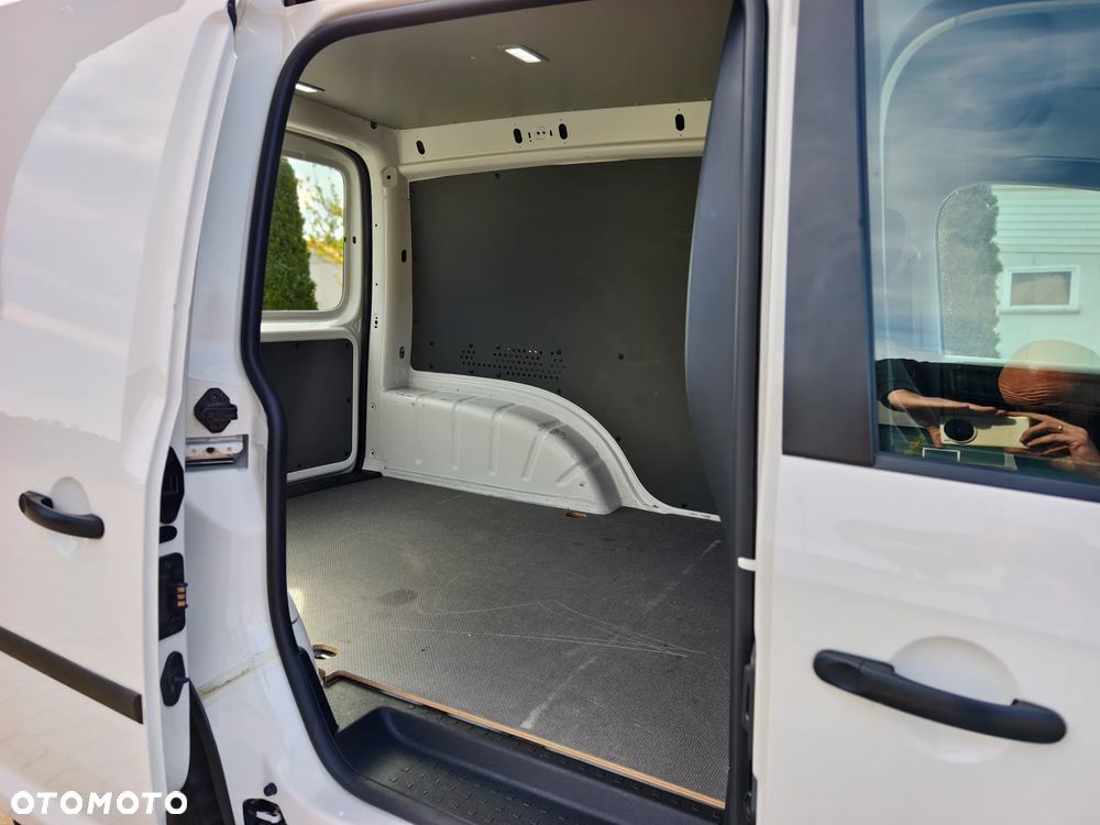 Volkswagen Caddy - 20