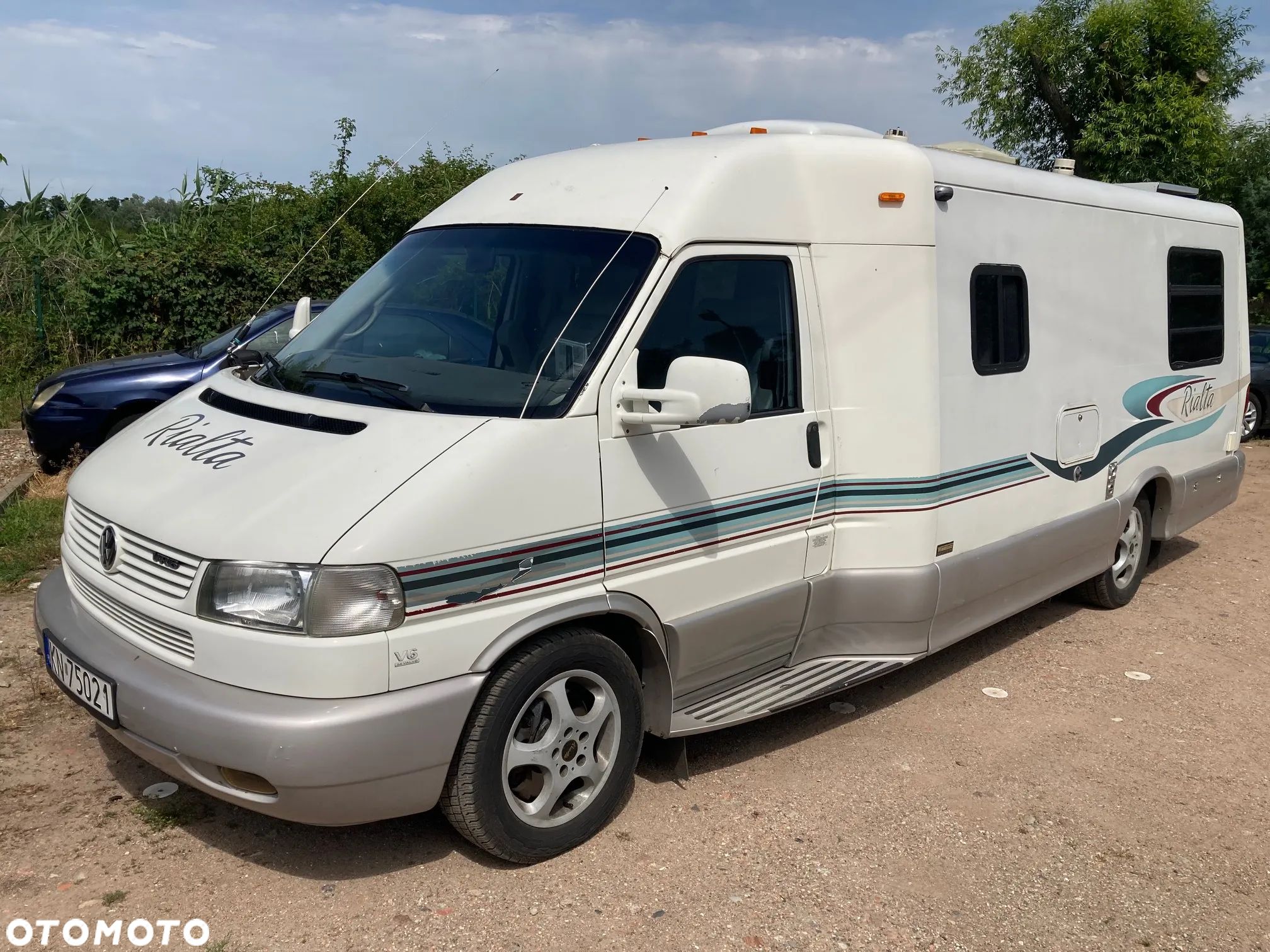 Volkswagen Transporter - 1