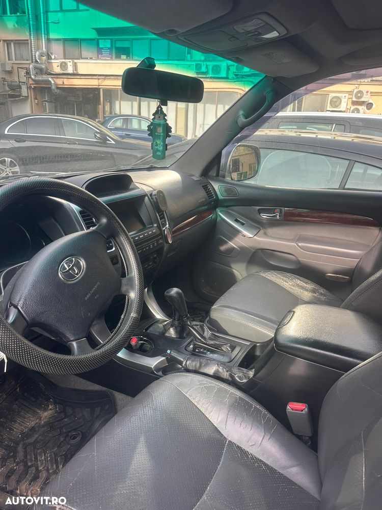 Toyota Land Cruiser 3.0 TD-4D Aut VX - 5