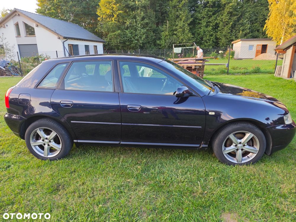 Audi A3 Sportback 1.8T Ambiente - 3
