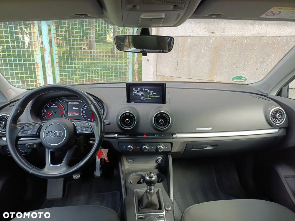 Audi A3 Sportback - 3