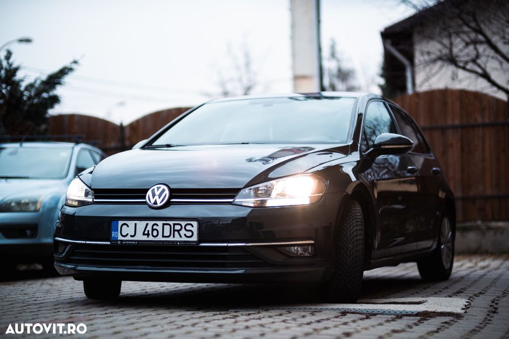 Volkswagen Golf - 3